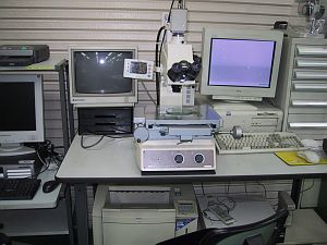 検査用工場顕微鏡
